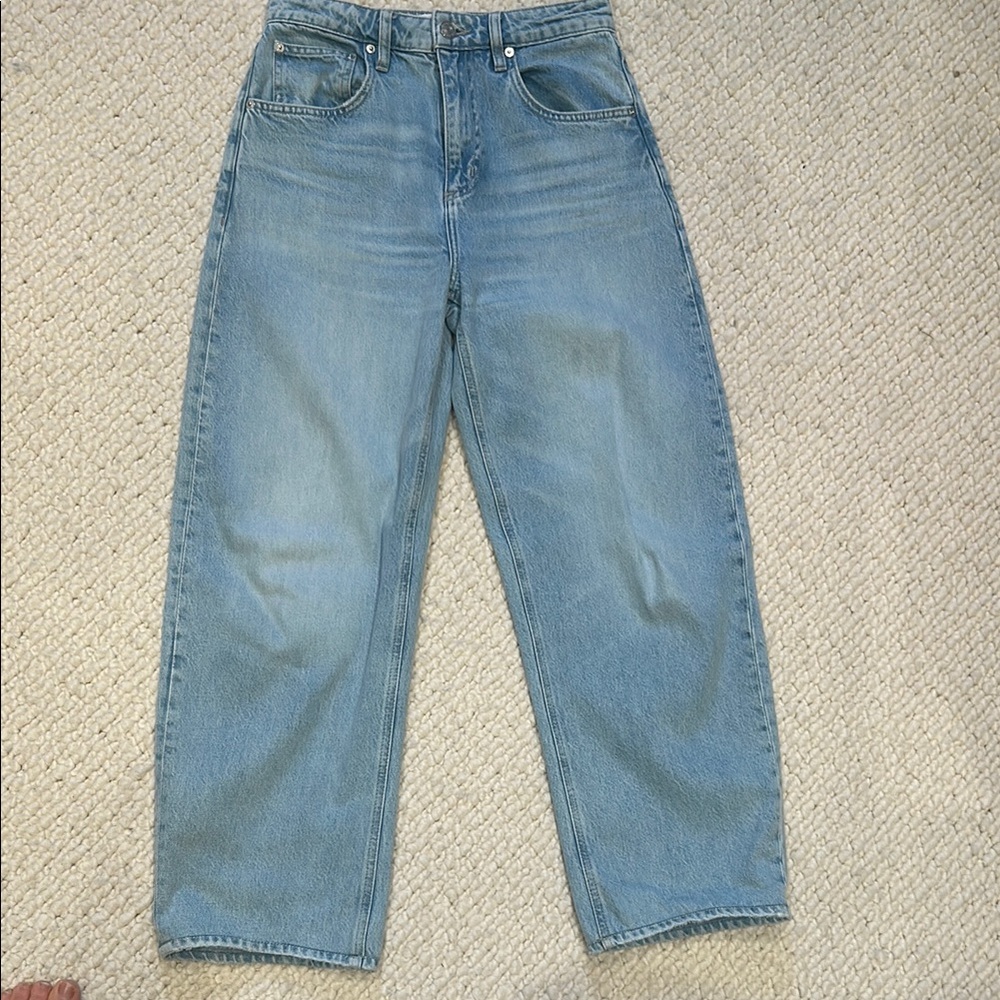 Frame High Rise Long Barrel Jean, Calm Waters Wash, Size 26, excellent condition
